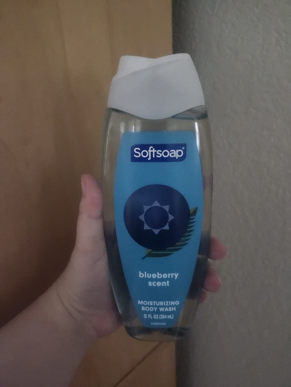 Softsoap Blueberry Moisturizing Body Wash - Blue